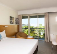 Novotel Cairns Oasis Resort - Whitsundays Accommodation