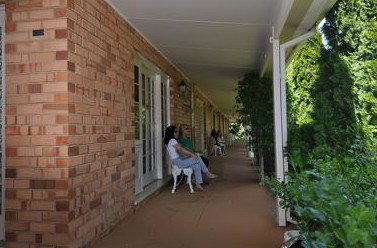 Poplars Inn - Whitsundays Accommodation 2