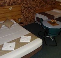 Surfside Resort Motel - Whitsundays Accommodation