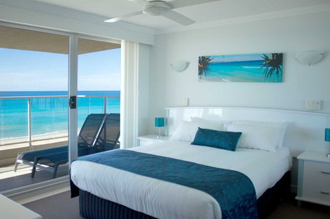 Pacific Surf Absolute Beach Apartments - Whitsundays Accommodation 3