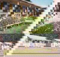 Twelve Apostles Motel and Country Retreat - Whitsundays Accommodation