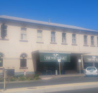 White Hart Hotel - Whitsundays Accommodation