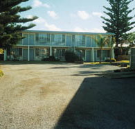 Troubridge Hotel - Whitsundays Accommodation