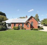 Woodend Old School House Bed and Breakfast - Whitsundays Accommodation