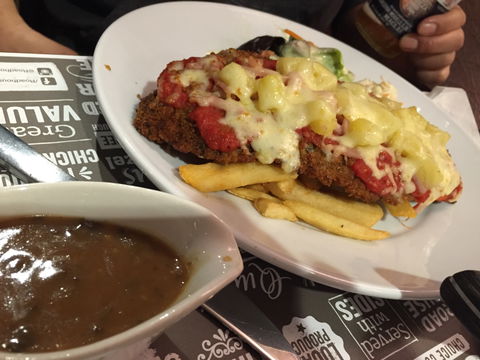 Waterloo Station Hotel - Whitsundays Accommodation 0