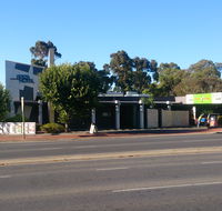 Modbury Plaza Hotel - Whitsundays Accommodation