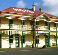 Branxholm Hotel - Whitsundays Accommodation
