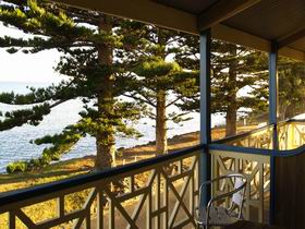 Robe Hotel - Whitsundays Accommodation 0