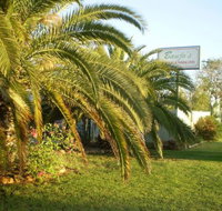 Banjo's Overnight amp Holiday Units - Whitsundays Accommodation