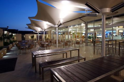 Gosford Rsl Club & Galaxy Motel - West Gosford - Whitsundays Accommodation 0