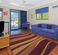  Palms Motel - Whitsundays Accommodation