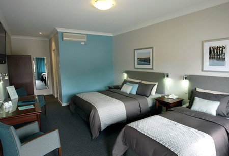 Pastoral Hotel Motel - Whitsundays Accommodation 0