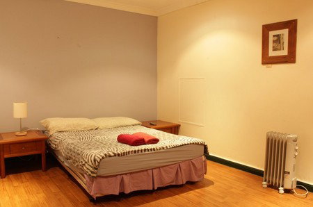 Glebe Village Backpackers - Whitsundays Accommodation 4