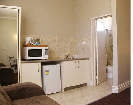 Best Western Silver Haven Motor Inn - Whitsundays Accommodation 0