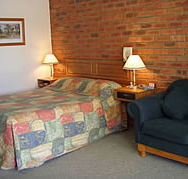 Australian Settlers Motor Inn - Whitsundays Accommodation