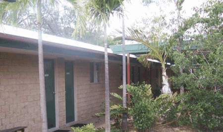 Overflow Motor Inn - Whitsundays Accommodation 1