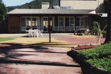 The Ashwood Motor Inn - Whitsundays Accommodation 4