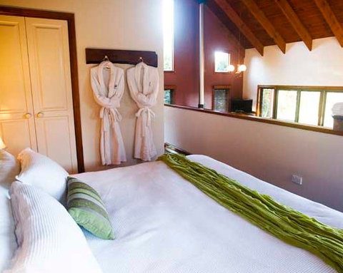 Montville Misty View Cabins - Whitsundays Accommodation 2