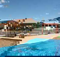 Country Roads Motor Inn - Whitsundays Accommodation