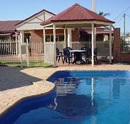 Roma Mid Town Motor Inn - Whitsundays Accommodation
