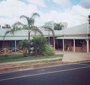 Clermont Motor Inn - Whitsundays Accommodation