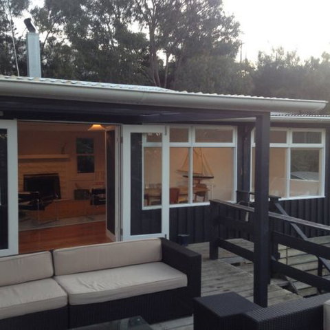 Greens Beach Cottage - Whitsundays Accommodation 4