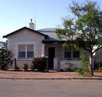 Seafield Cottage Cowell - Whitsundays Accommodation