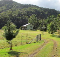 Eighteen Mile Cottage and Homestead - Whitsundays Accommodation