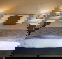 Platypus Playground Riverside Cottage - Whitsundays Accommodation