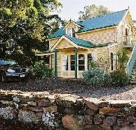 Beaupre Cottage - Whitsundays Accommodation