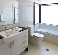 Victoria Towers - Whitsundays Accommodation