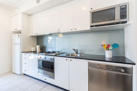 Astra Apartments Sydney CBD - Whitsundays Accommodation 1