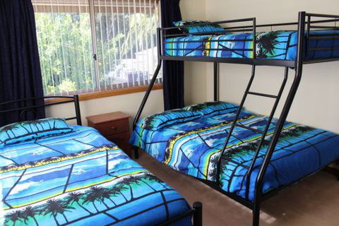 Tomakin Beach House - Whitsundays Accommodation 6