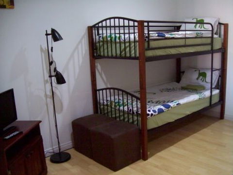 Potch & Colour - Whitsundays Accommodation 1