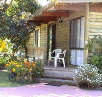 Lazy Acre Log Cabins - Whitsundays Accommodation