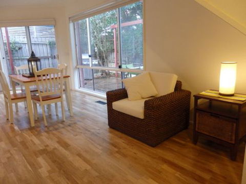 CENTREPOINT UNITS - HEIDELBERG - Whitsundays Accommodation 5