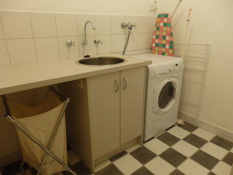 CENTREPOINT UNITS - HEIDELBERG - Whitsundays Accommodation 9