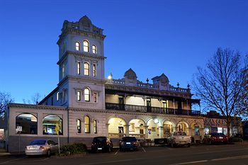 Yarra Valley Grand Hotel - Whitsundays Accommodation 2