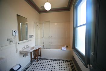Yarra Valley Grand Hotel - Whitsundays Accommodation 5