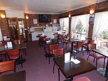 Bell Motel - Whitsundays Accommodation 3