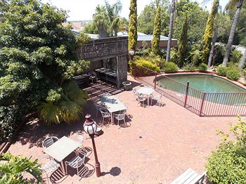 Bell Motel - Whitsundays Accommodation 11