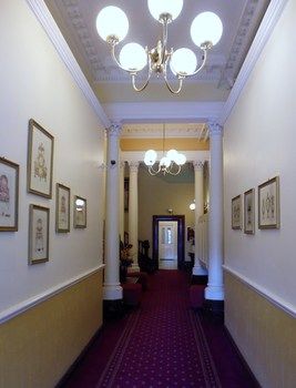 Claremont Guest House - Whitsundays Accommodation 4