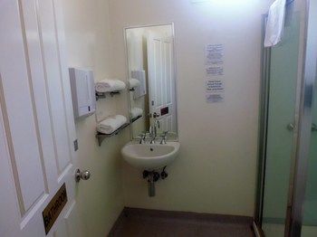 Claremont Guest House - Whitsundays Accommodation 22