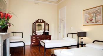 Claremont Guest House - Whitsundays Accommodation 39