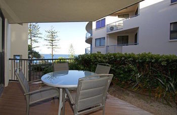 Beach Retreat Coolum - Whitsundays Accommodation 0