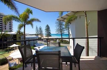 Beach Retreat Coolum - Whitsundays Accommodation 2