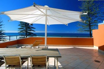 Beach Retreat Coolum - Whitsundays Accommodation 3