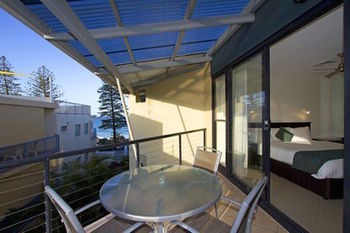 Beach Retreat Coolum - Whitsundays Accommodation 8