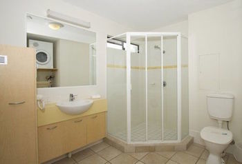Beach Retreat Coolum - Whitsundays Accommodation 11