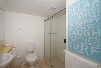 Beach Retreat Coolum - Whitsundays Accommodation 12
